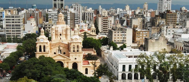 Córdoba es la tercera ciudad argentina que más turistas hospeda