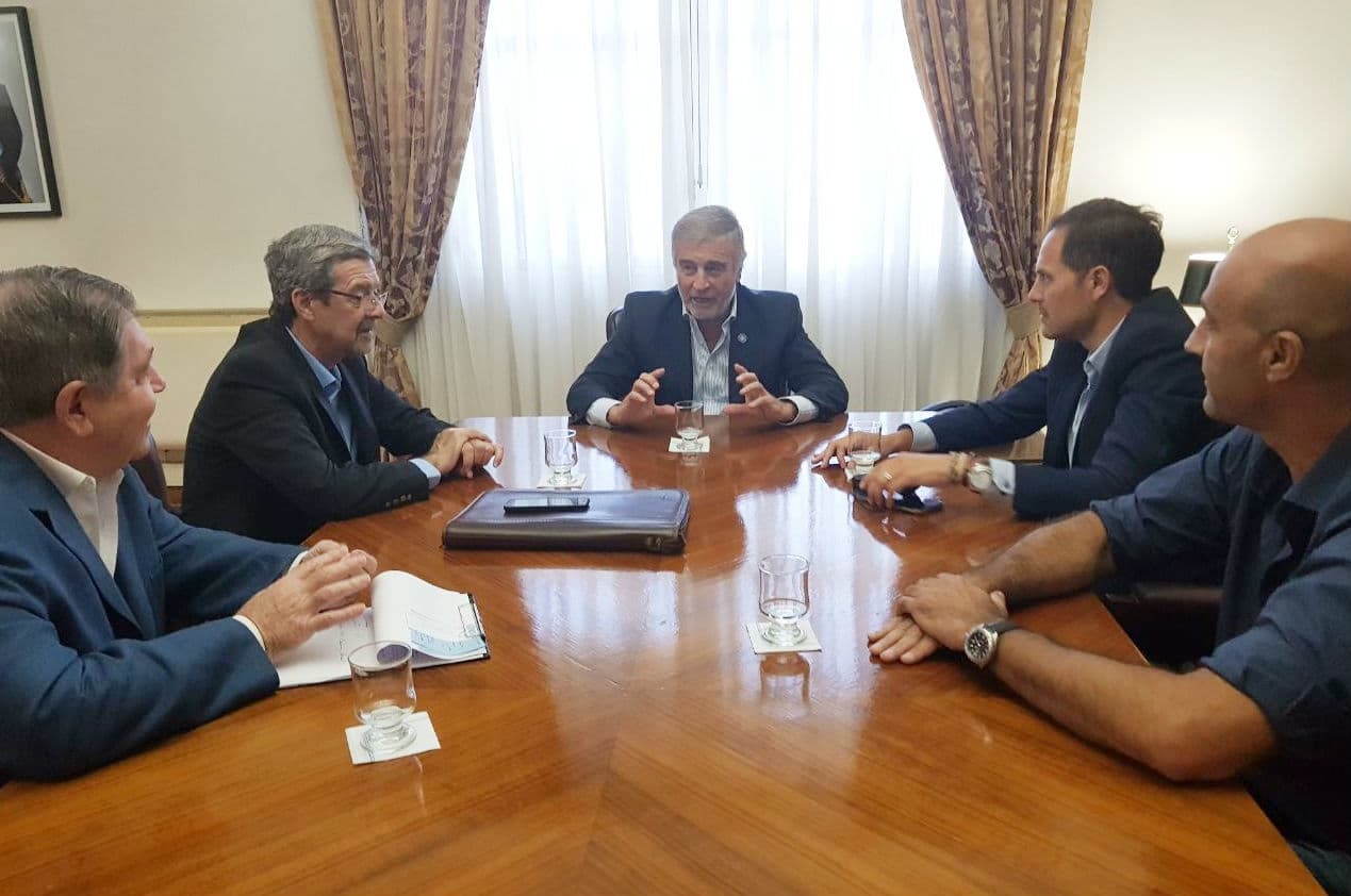 Córdoba presentó a Nación alternativas para reactivar las Fábricas Militares