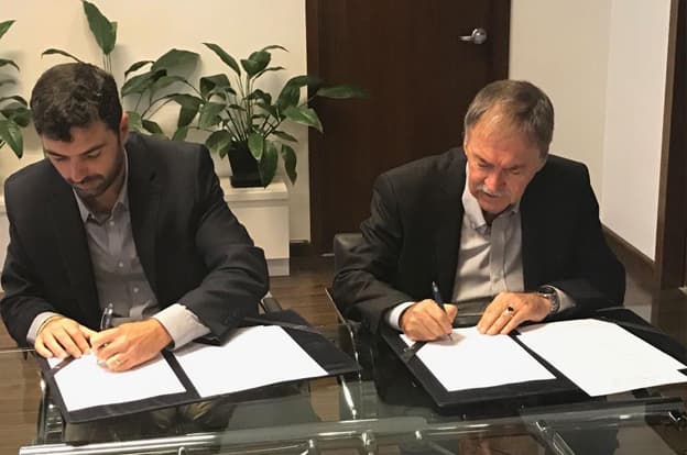 Schiaretti firmó el acuerdo por el déficit de la Caja de Jubilaciones