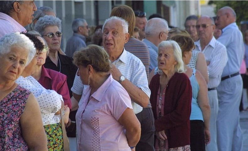 Cómo se comportó la gestión Fernández: jubilaciones, subsidios y planes sociales