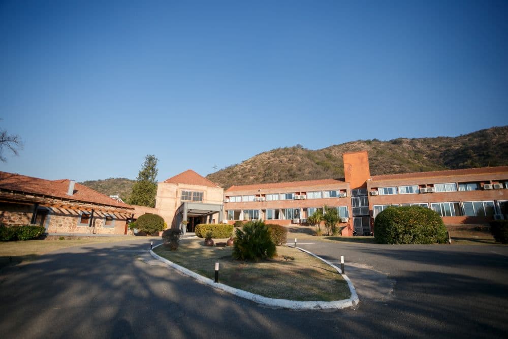 Cuál es el hotel que se remodeló en plena pandemia y se relanzó ahora