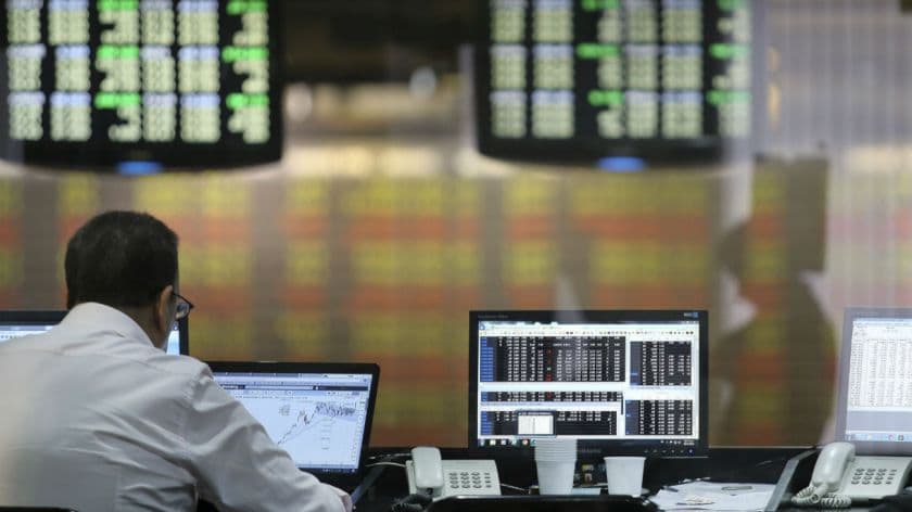 Luz verde: el riesgo país cayó por debajo de los 700 puntos