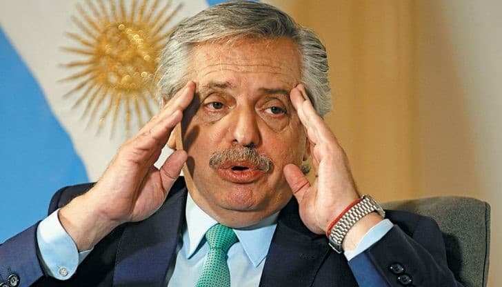 Abandonaron el barco: la renuncia anticipada de funcionarios de Fernández