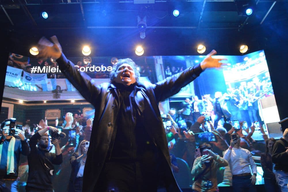 Milei en Córdoba: galería de fotos y los detalles de su plan ´motosierra´ para la economía