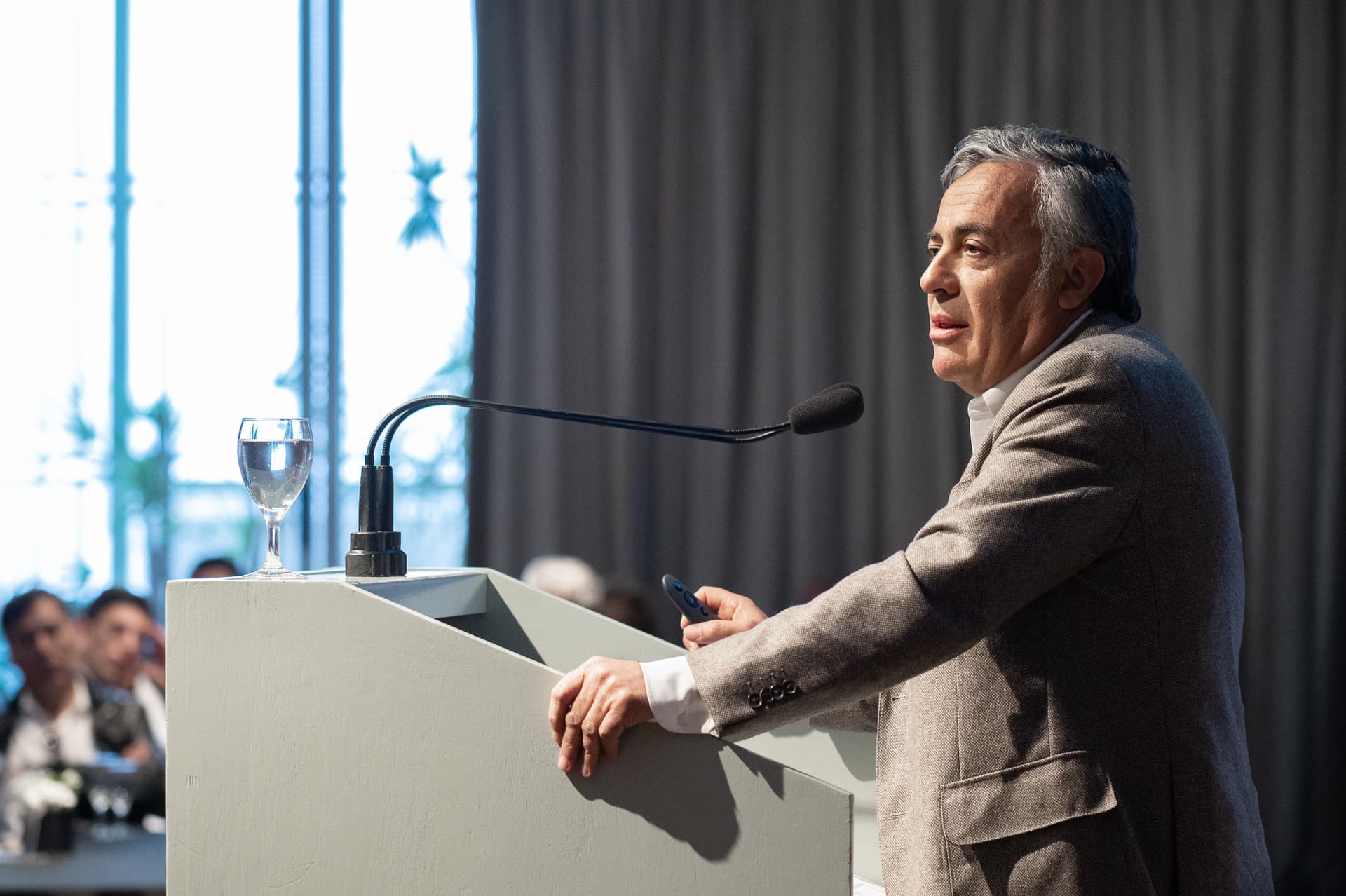 Cornejo en la Bolsa: crítica al kirchnerismo, análisis económico y ¿candidatura 2023?