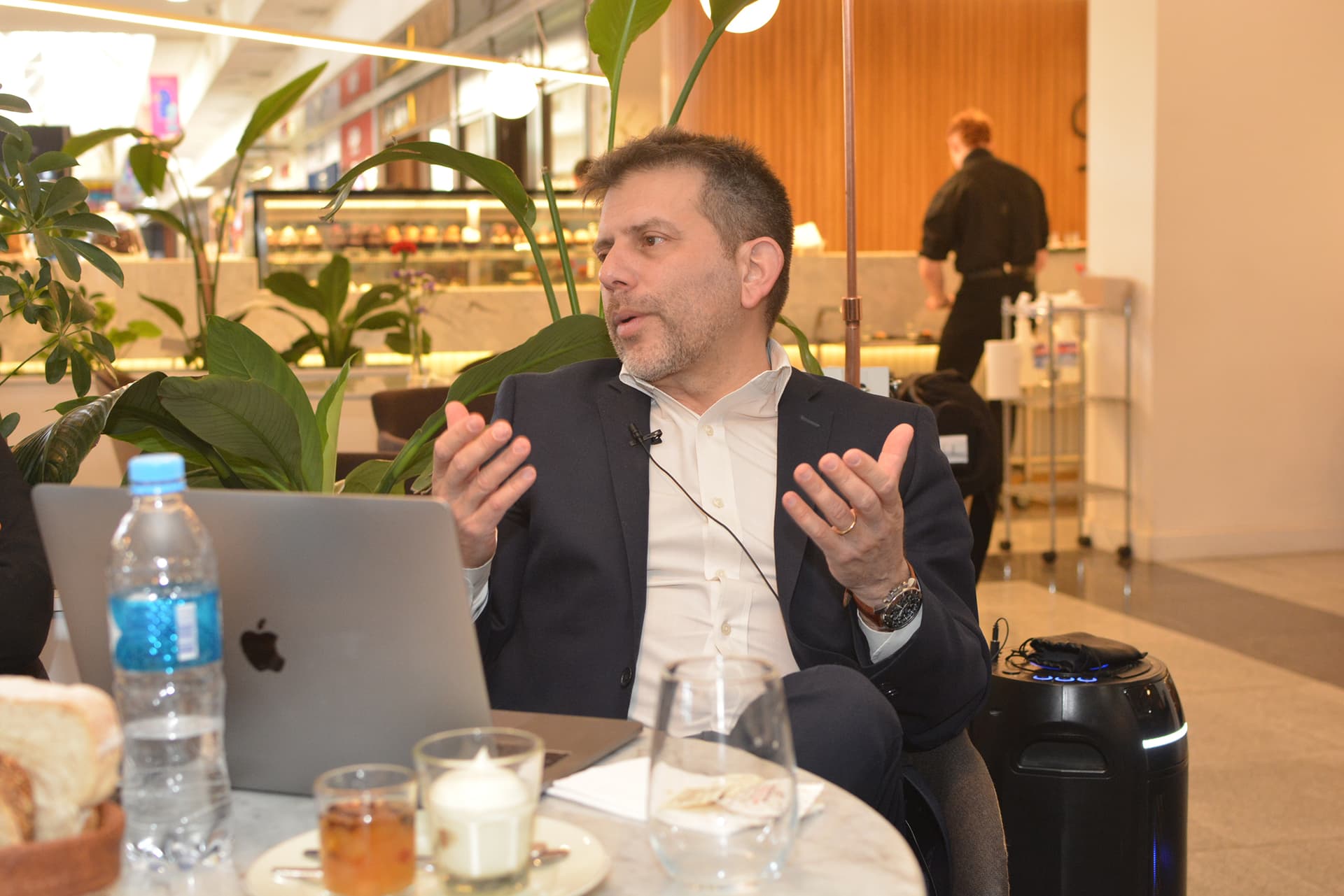 Economía descontrolada: lejos de la hiper, pero rumbo a los tres dígitos de inflación