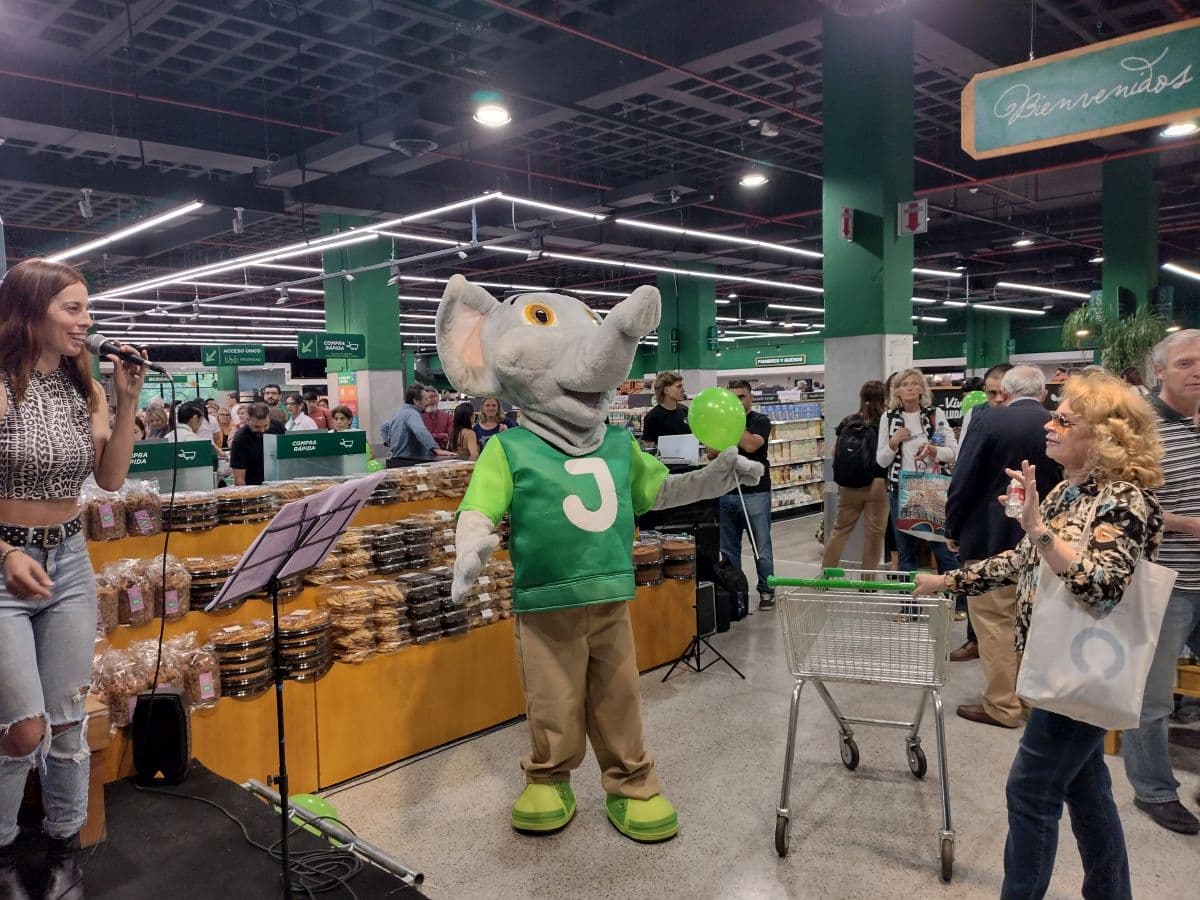Cómo es la inversión y el desembarco que concretó Jumbo en Córdoba