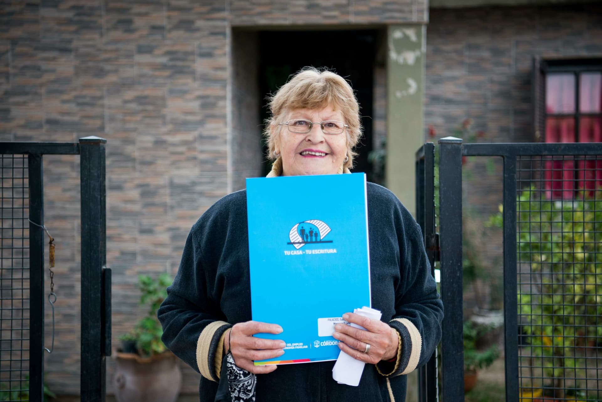 Más de 18 mil familias cordobesas ya escrituraron gratuitamente sus viviendas