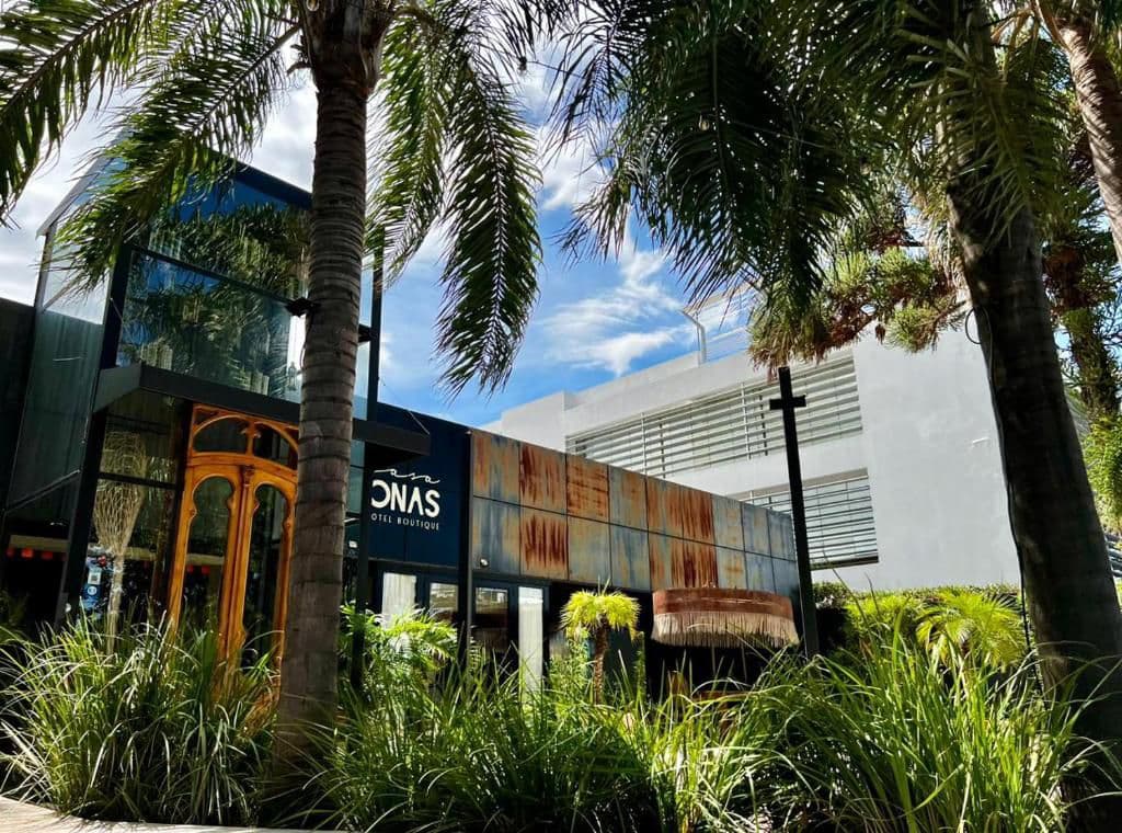 Con nuevos dueños y otro formato, Onas reabrió en el Cerro