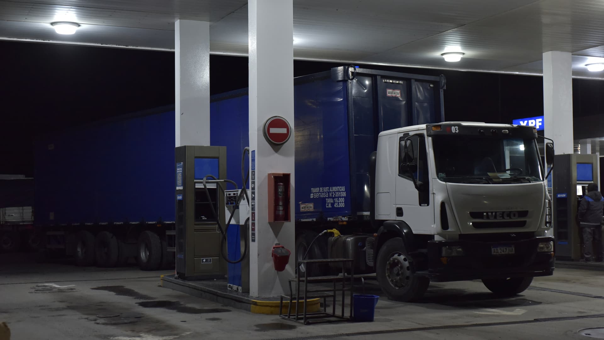 Otro golpe a provincias: el gasoil es 26% más caro en el interior