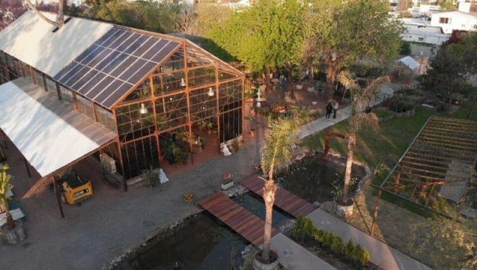 Cómo es Loopfarms, la granja urbana en pleno Cerro de las Rosas