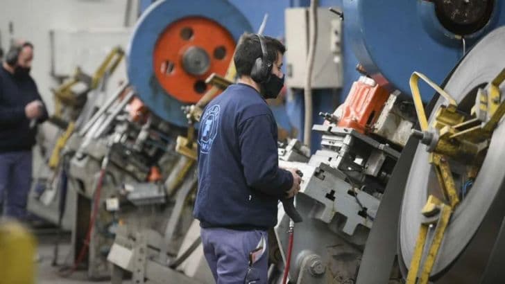 Recesión cruda y compleja transición, el diagnóstico de industriales