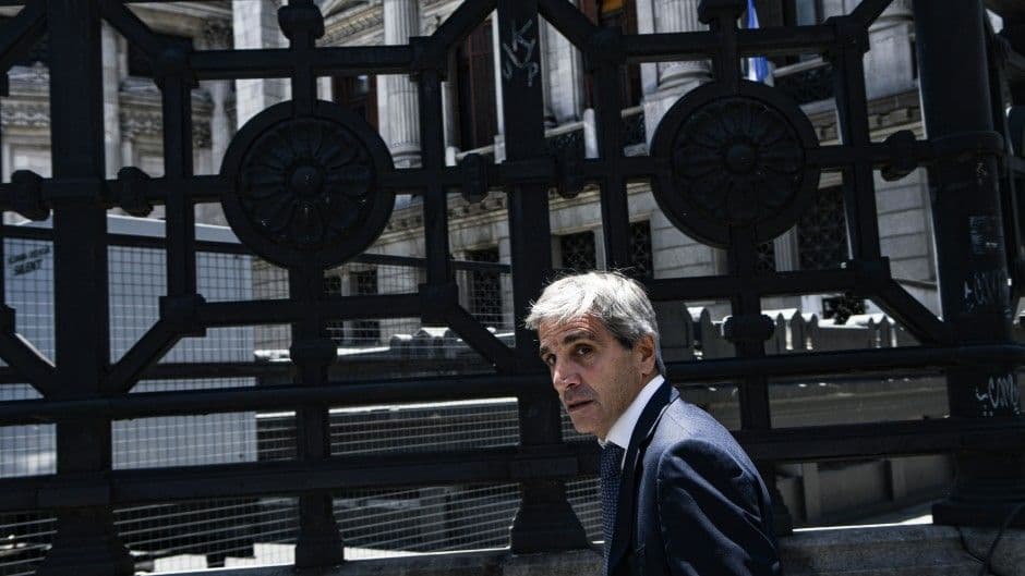 El Tesoro absorbió $3,8 billones y las tasas se desplomaron en una rueda de alta volatilidad