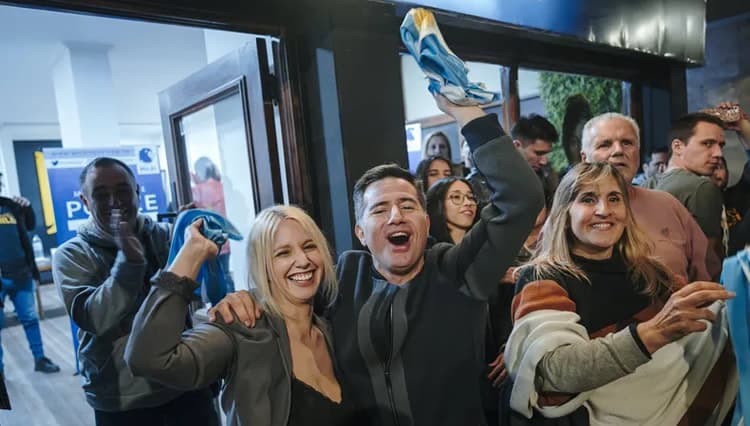 Mientras estira luna de miel con electores, Milei ya piensa en armado local para LLA