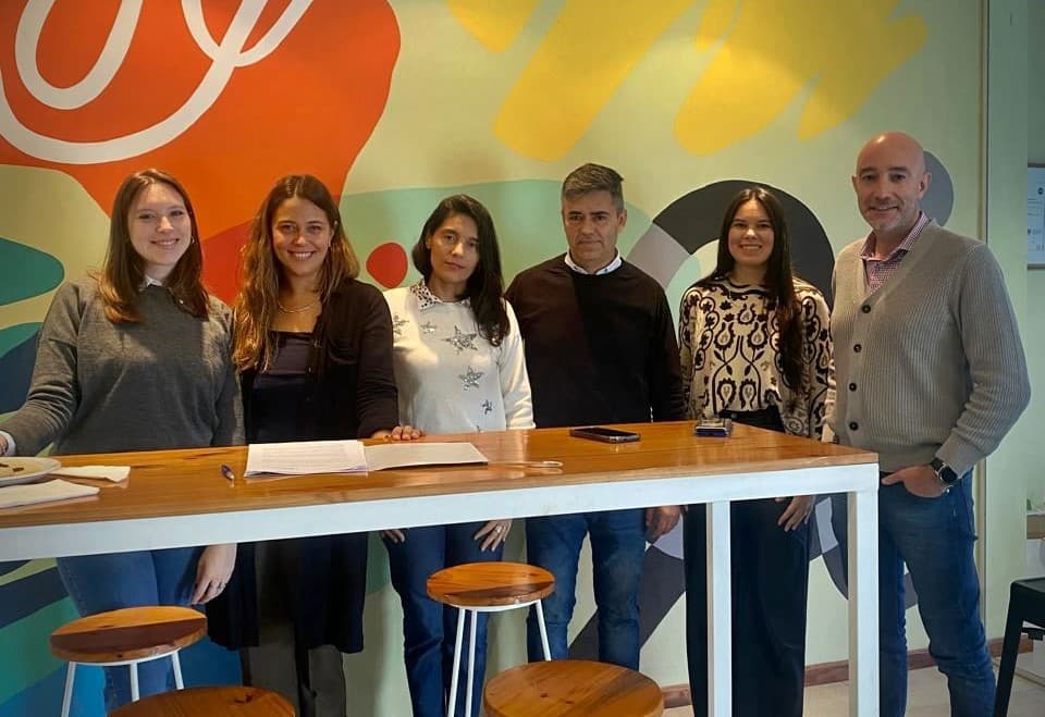 Empresas de Malagueño se asociaron a Junior Achievement para impulsar la educación