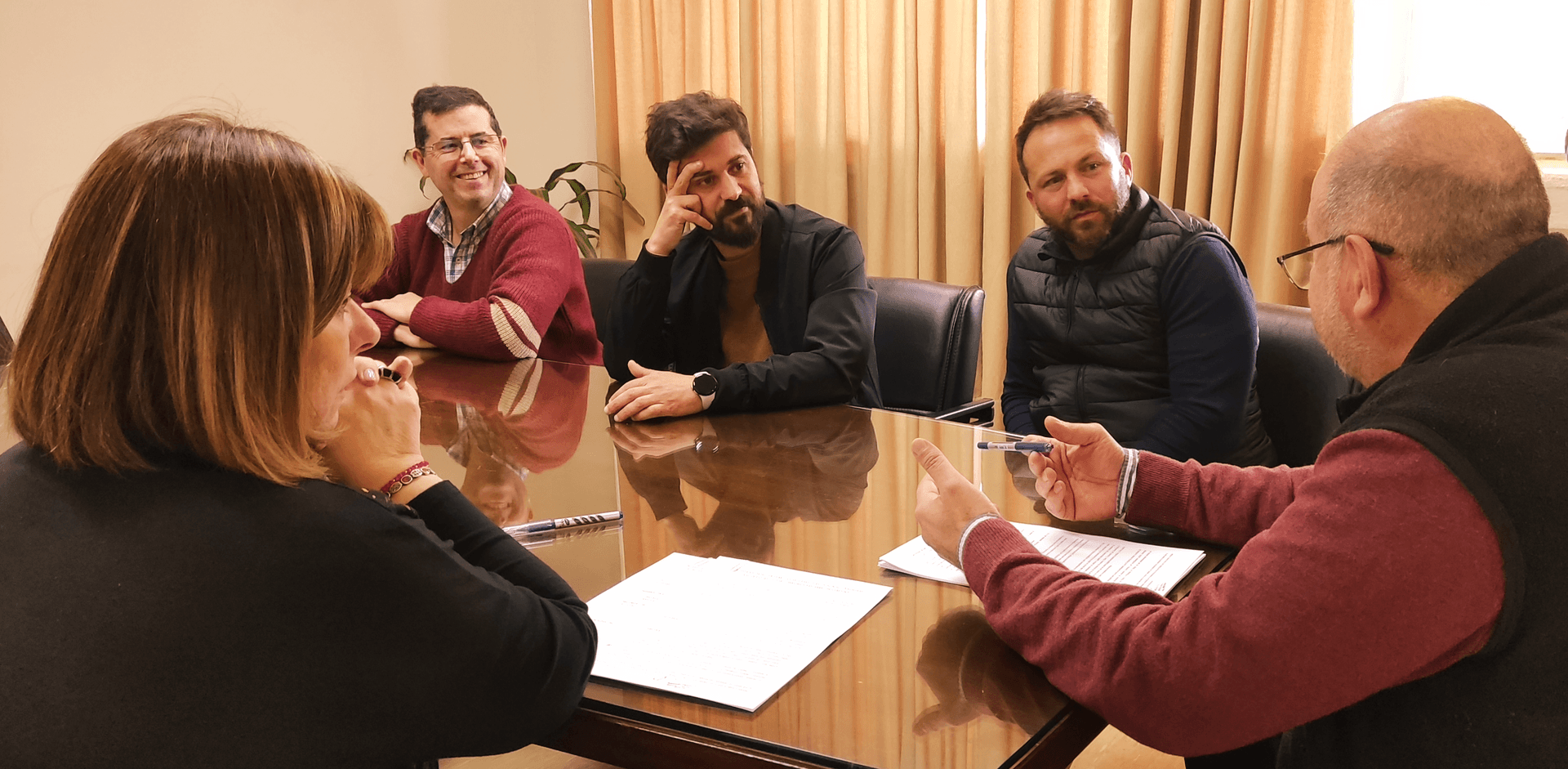 Indusplast y la UTN firman convenio para nueva formación en Instalación de Piscinas y Equipamiento