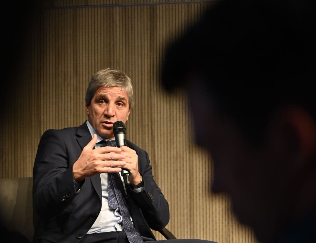 El Banco Central anunció que las bandas de flotación del dólar se actualizarán por inflación