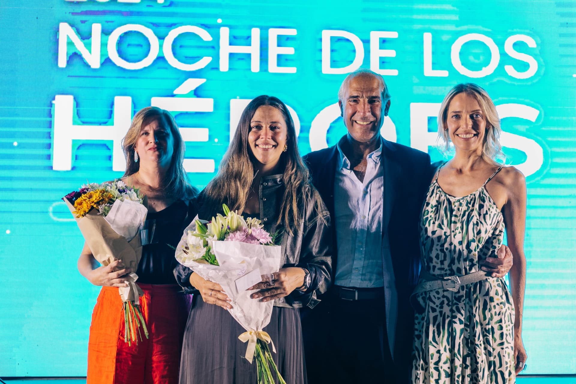 Bajo el lema «Liderazgo en Crecimiento», Junior Achievement celebró sus 30 años con la Noche de los Héroes