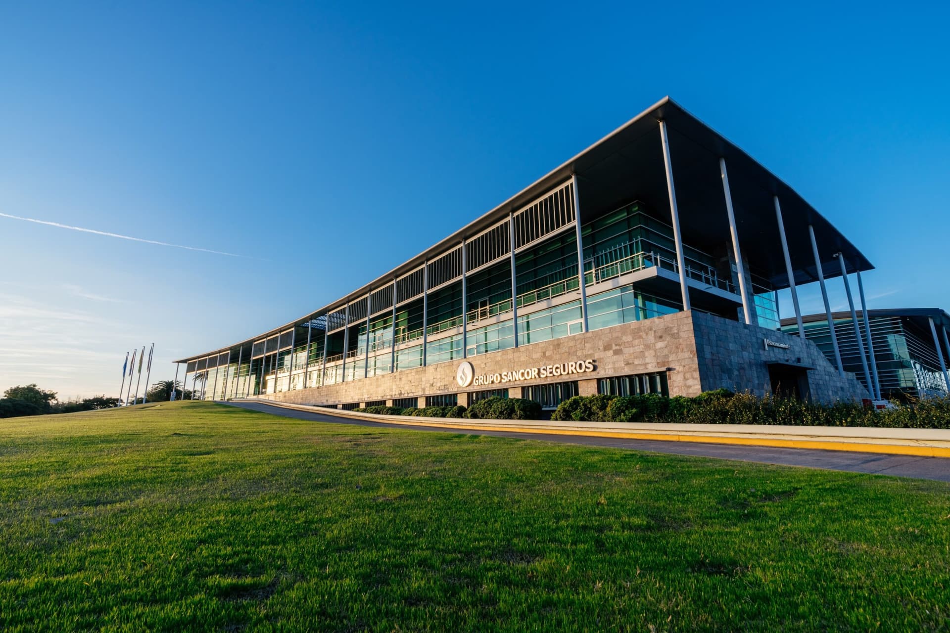 Allaria se asocia con Sancor Seguros y adquiere participación en Banco del Sol