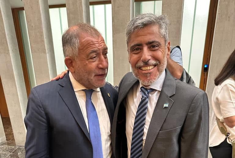 En un insólito “tiro al pichón”, Juez y De Loredo se convirtieron en los principales defensores de Quinteros