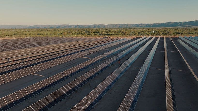 Energía solar, reciclaje y producción local: el McCombo sustentable de Arcos Dorados en Argentina