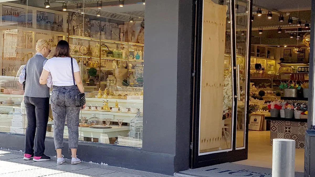 Comercios en rojo: agosto registró la peor caída de ventas en lo que va del año