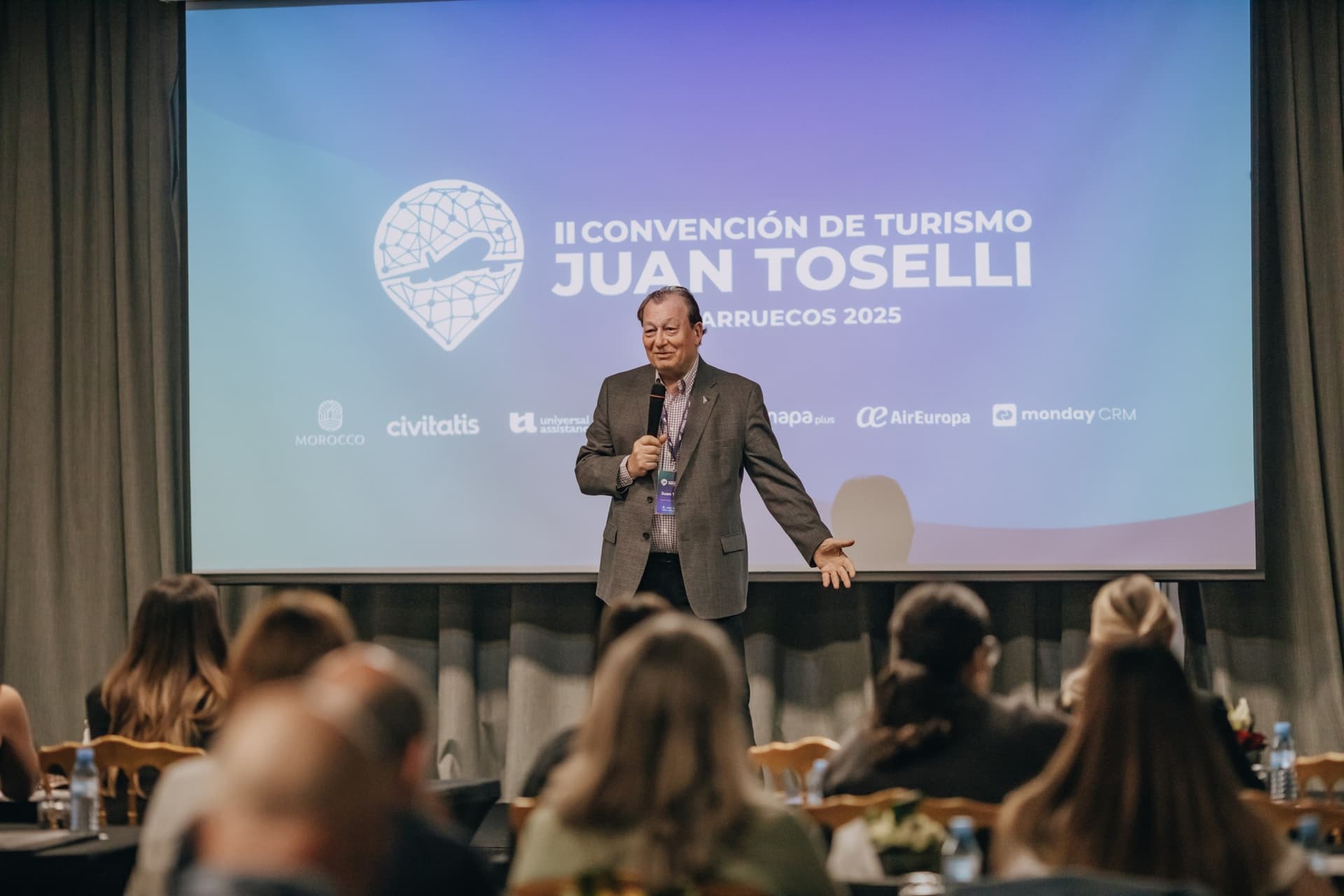 Juan Toselli reunió a 45 agentes de viajes en una convención inmersiva por Marruecos