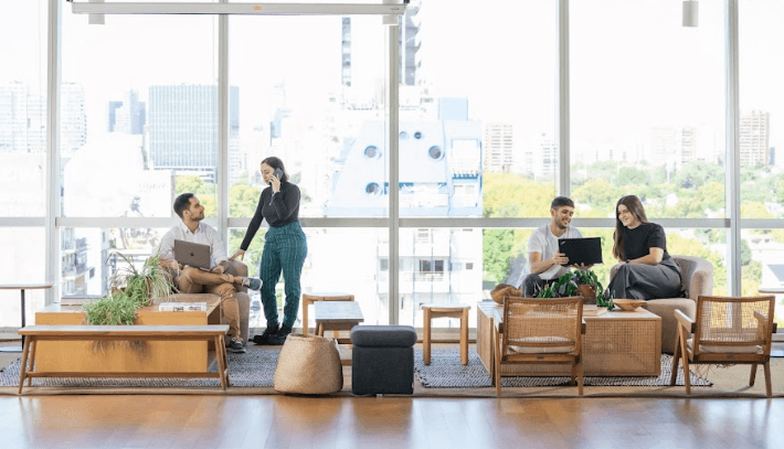 Empresas en transición: la presión de la Generación Z acelera el cambio laboral