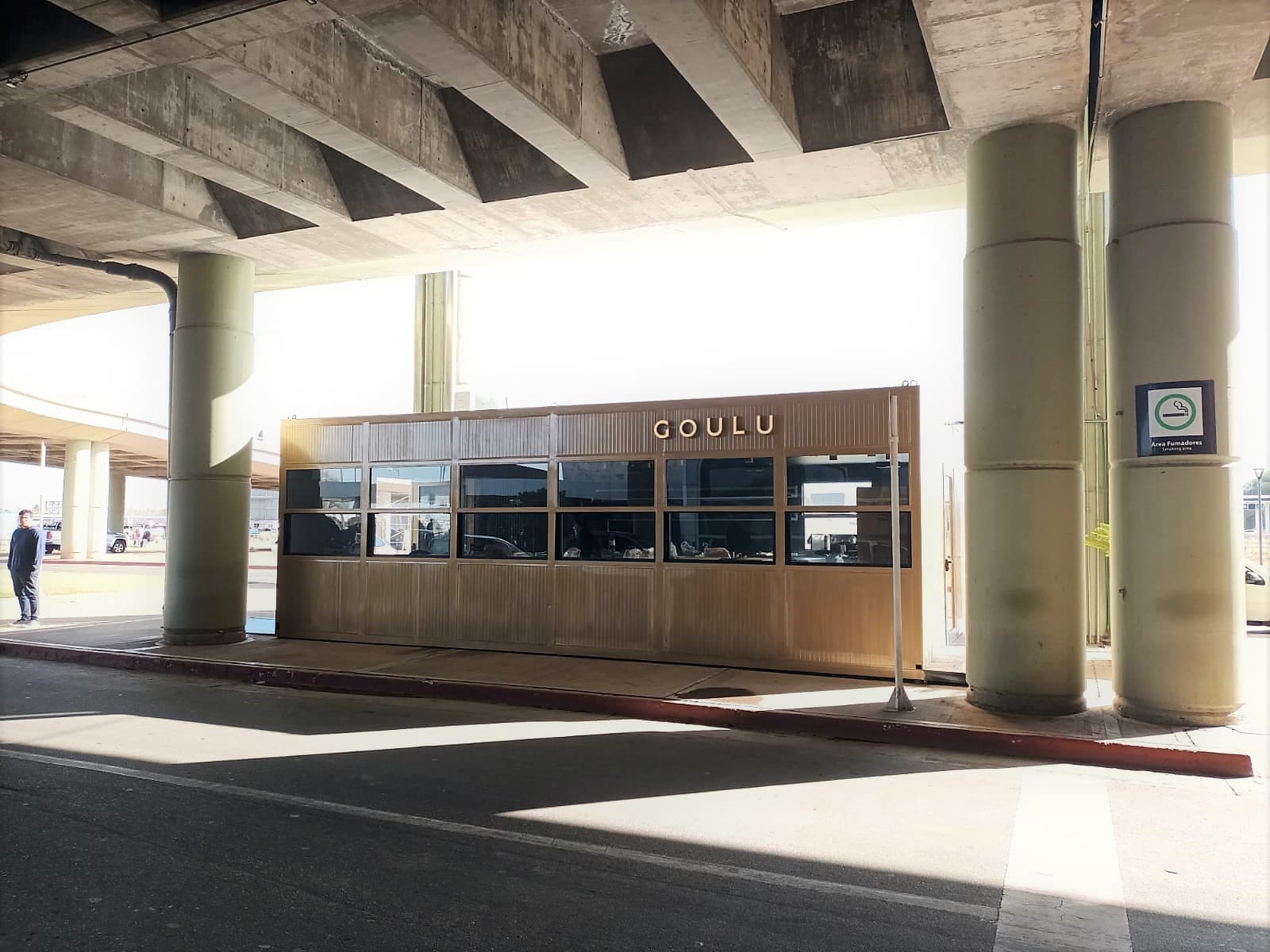 Goulu desembarca en el aeropuerto Taravella (abren la próxima semana)